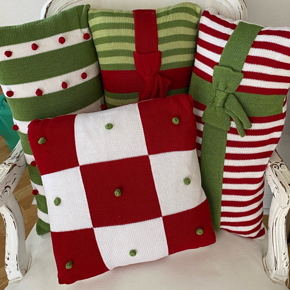 Christmas Pillows - Picture 2 of 4
